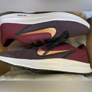 NIB Nike Running Downshifter 9 Sneakers SZ 10.5 Never Worn!